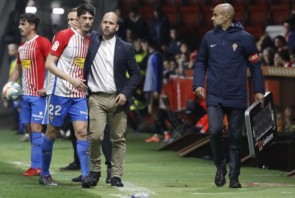 El partido entre el Sporting y la Ponferradina, en imágenes