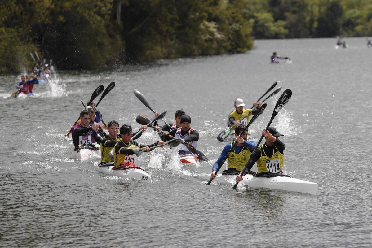 Una prueba de piragüismo en Trasona.
