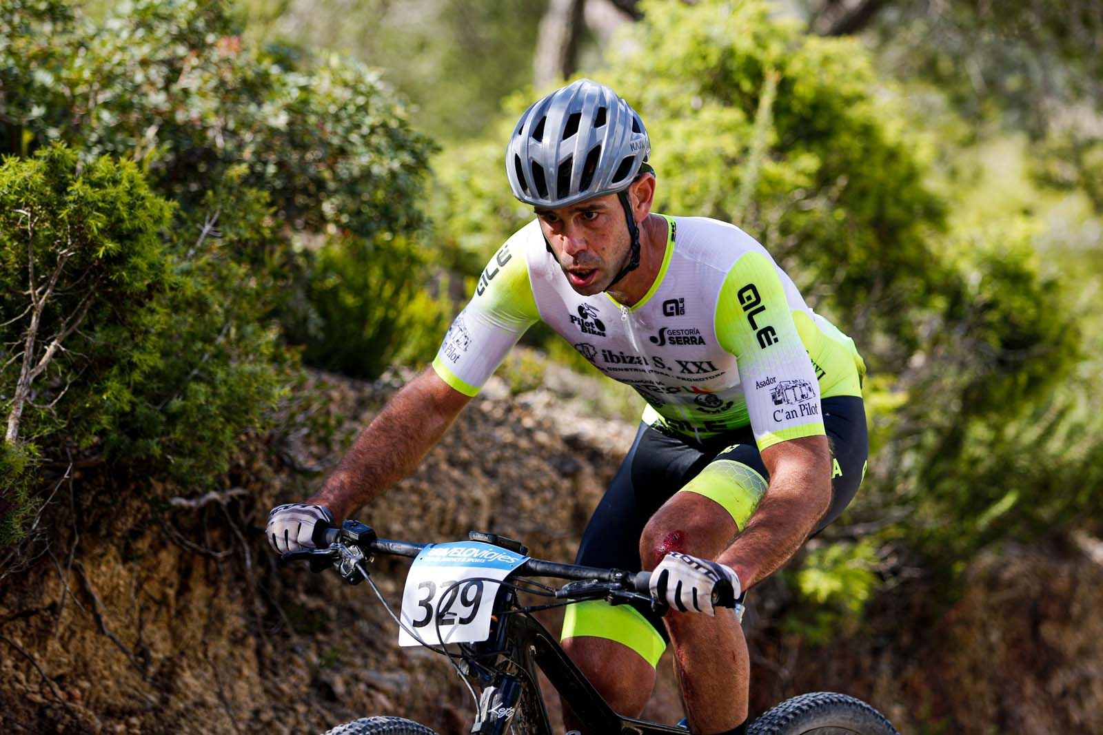 Victorias para Francisco José Medina y Laura Ríos en el Trofeo BTT Portinatx