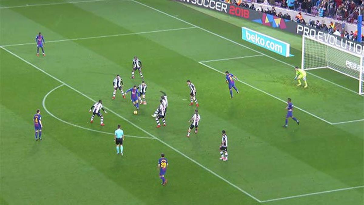 LALIGA | FC Barcelona - Levante (3-0): Messi hizo lo imposible rodeado de siete rivales