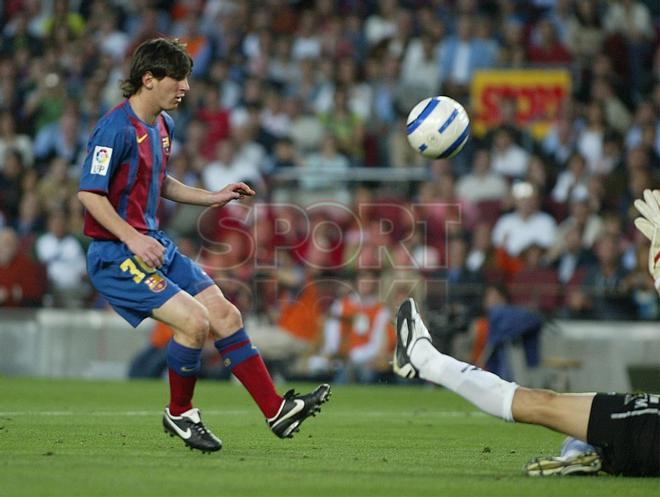 15 años del primer gol de Messi con el Barça