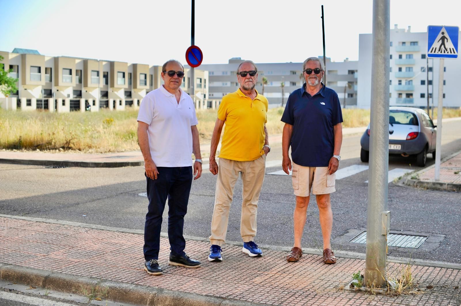 La Urbanización Guadiana de Badajoz se planta tras más de 25 años sin sede vecinal: 'No pedimos un privilegio'