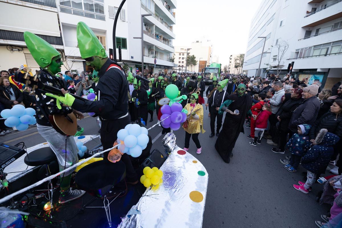 Mira aquí todas las imágenes de la rúa de Carnaval de Ibiza