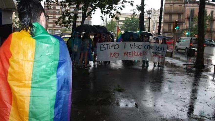 Imatge d&#039;una manifestació a Manresa pel dret a la identitat sexual