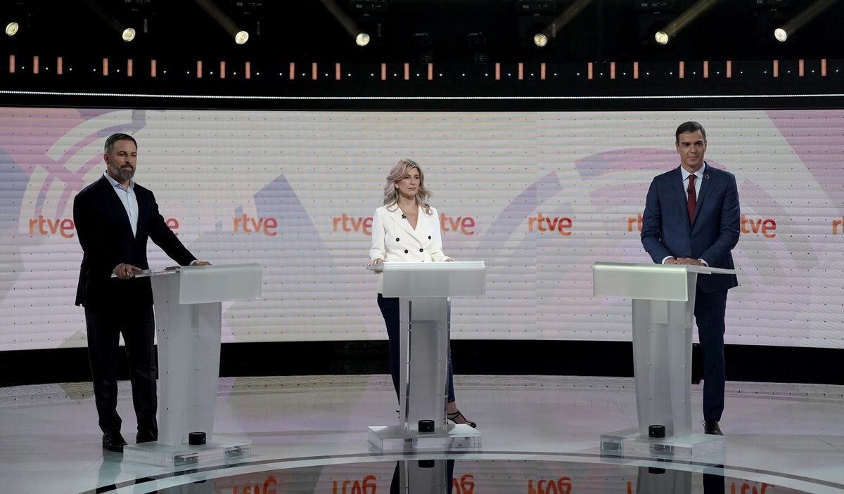 "Políticos, funcionarios y demás deberían reflexionar sobre la satisfacción del trabajo bien hecho" "Políticos, funcionarios y demás deberían reflexionar sobre la satisfacción del trabajo bien hecho"