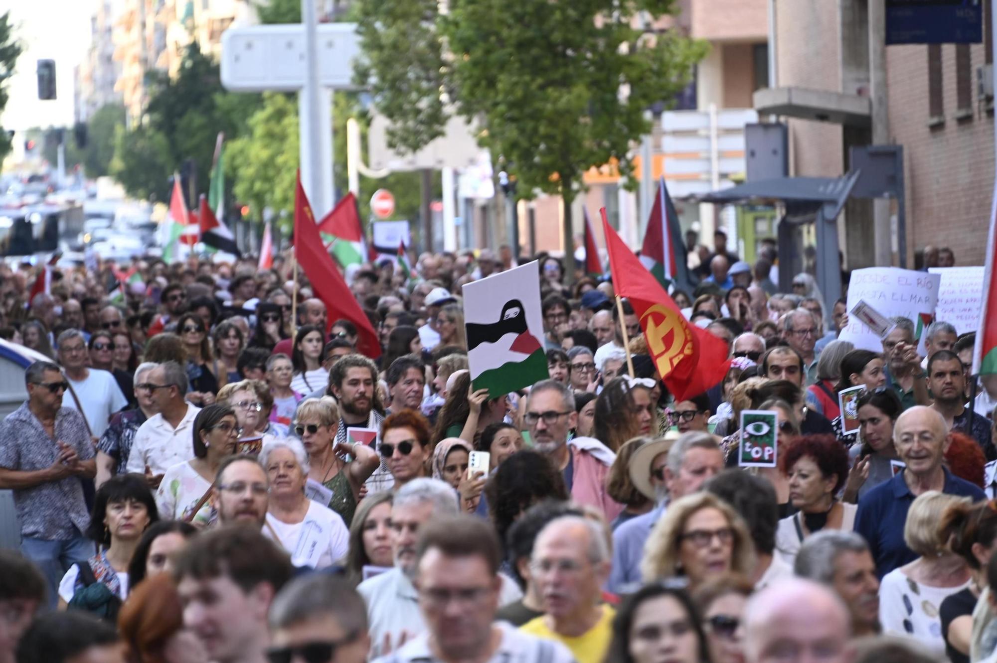 Así ha sido la multitudinaria manifestación para exigir la libertad de Palestina en Elche