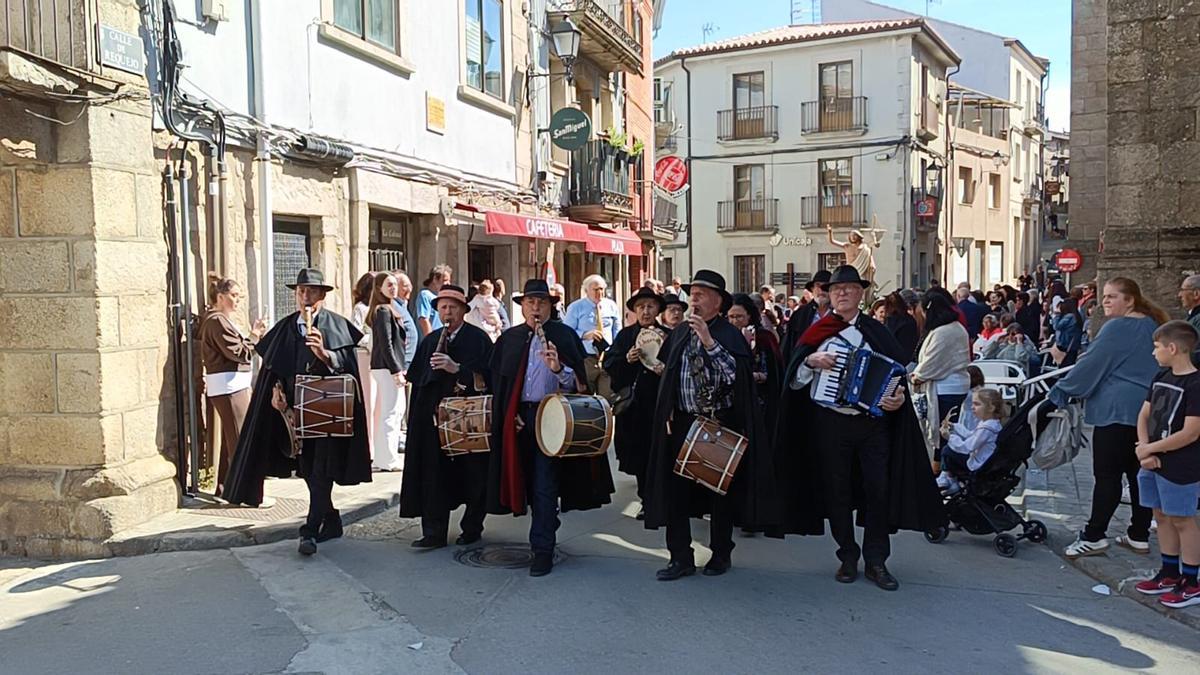 GALERÍA | Fermoselle celebra el Domingo de Resurrección
