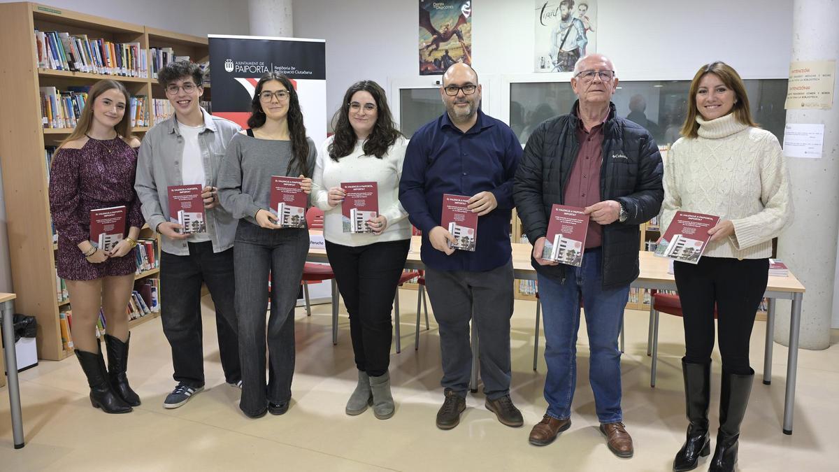 Autores y autoras del informe sobre la lengua en Paiporta.