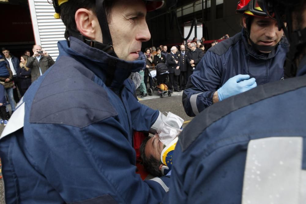 Acto del día del patrono de los bomberos en el Parque de Gijón