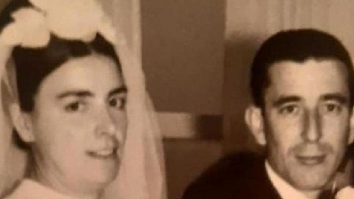 Cándida Cuervo y Pepe García, el día de su boda.