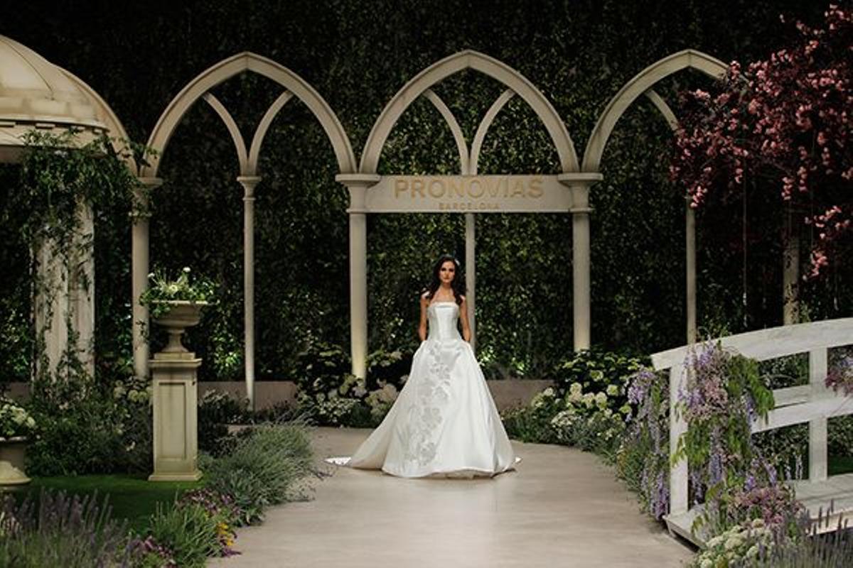 Blanca Padilla, de Atelier Pronovias 2019