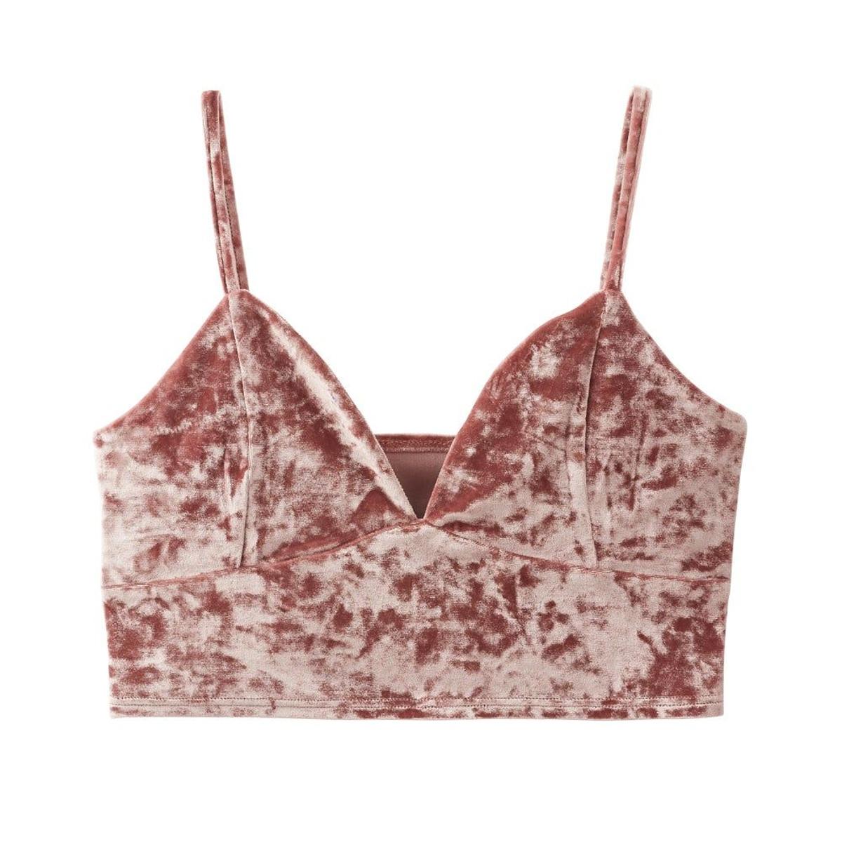 Crop top de terciopelo (precio:  9,99 euros)