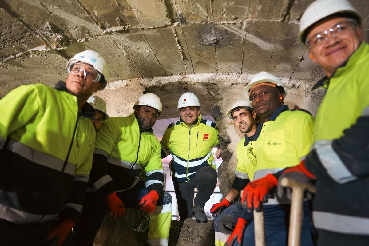 Llegada del túnel de la Línea 11 de Metro a la futura estación de Comillas.