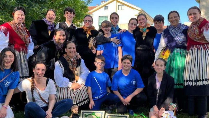 A música tradicional de toda Galicia dase cita en Sanxenxo da man de Soalleira