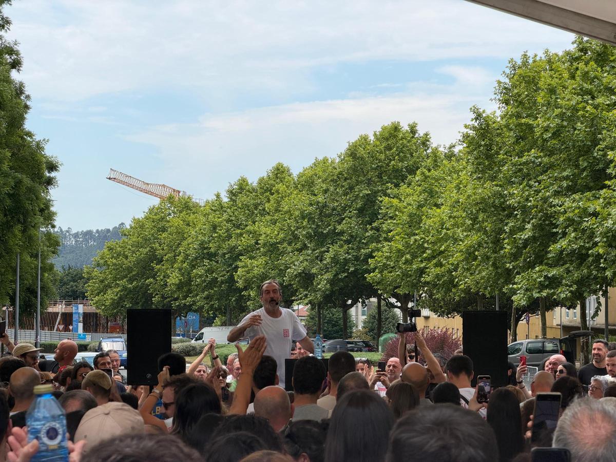 Luis Zahera y Festicultores cierran por todo lo alto las fiestas de Fontiñas