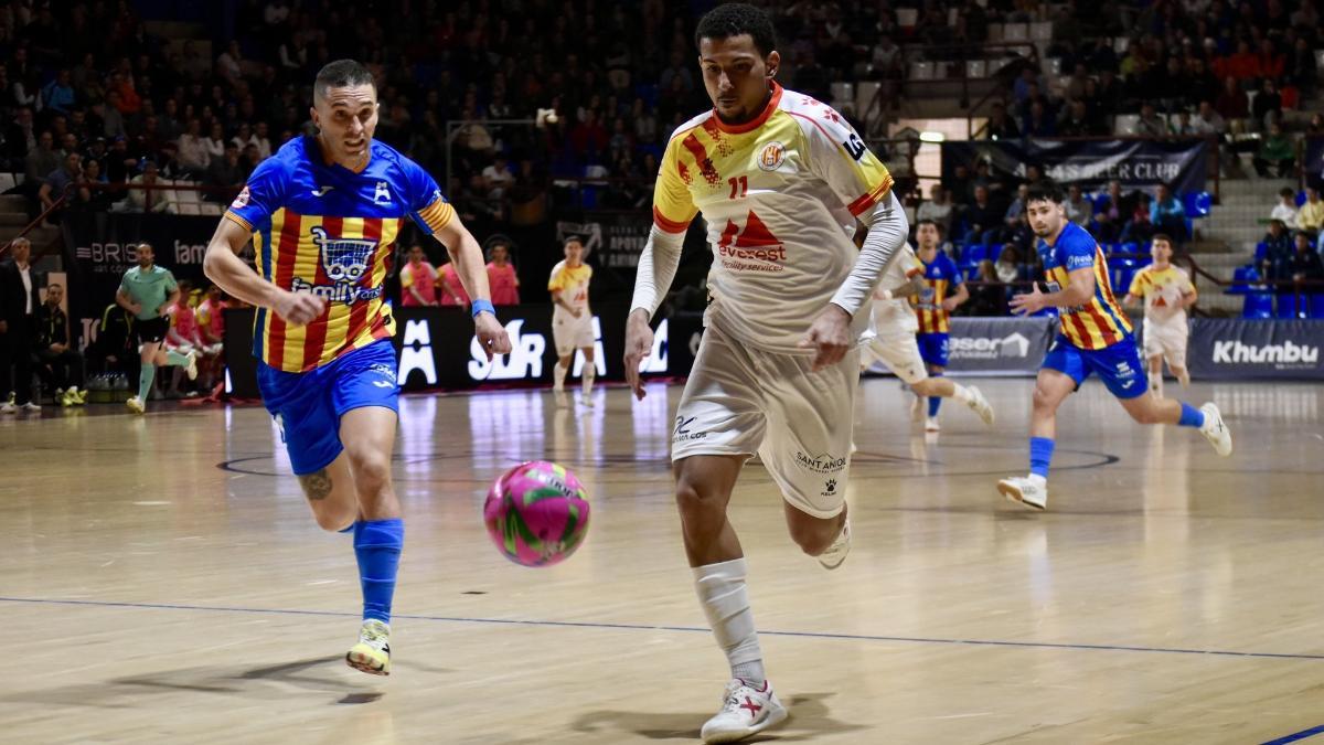 Leandrinho es una amenaza continua en ataque