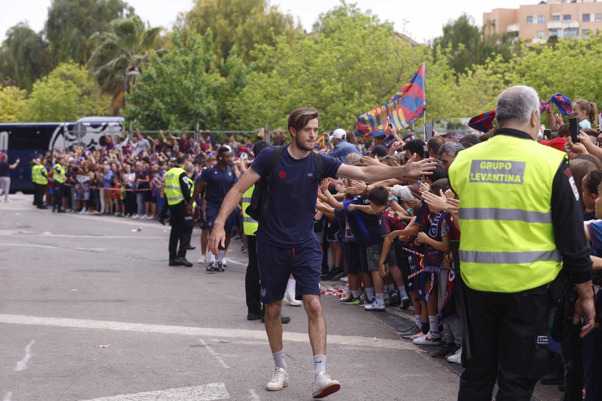 Así fue la emocionante recepción al Levante UD