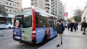 Estreno del bus a demanda en el barrio de El Farró, en 2022