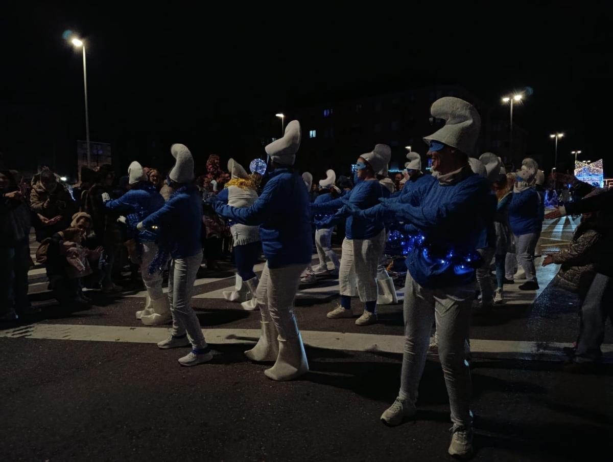 Los Reyes desbordan Lugones en una cabalgata de récord