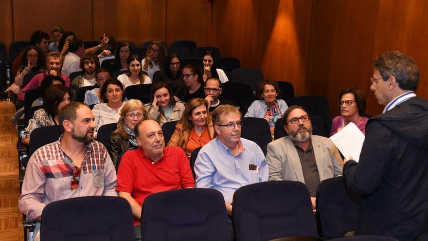 Reunión de facultativos ayer en el Colegio de Médicos de Pontevedra.