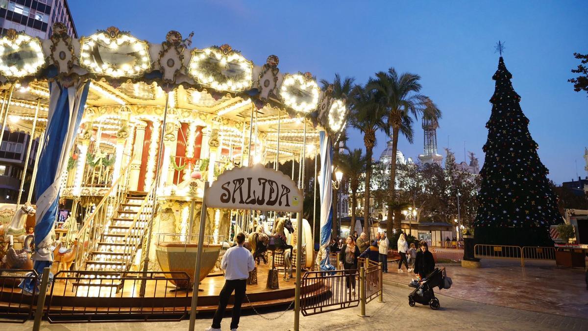 El carrusel de la plaza del Ayuntamiento de València.