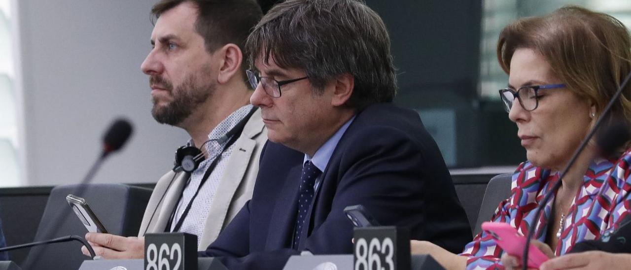 Comín i Puigdemont en la sessió d’ahir del Parlament Europeu. | EFE