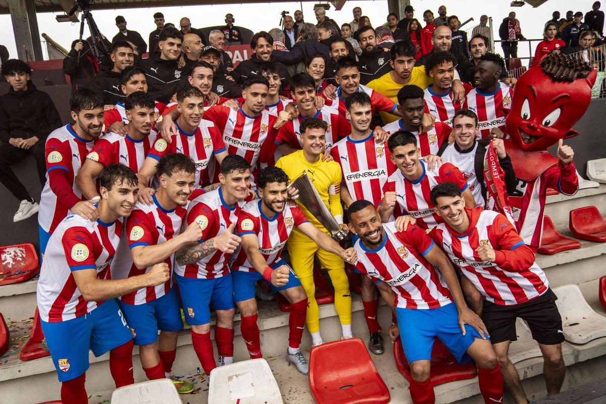 Així ha celebrat el CE Manres el títol de Lliga