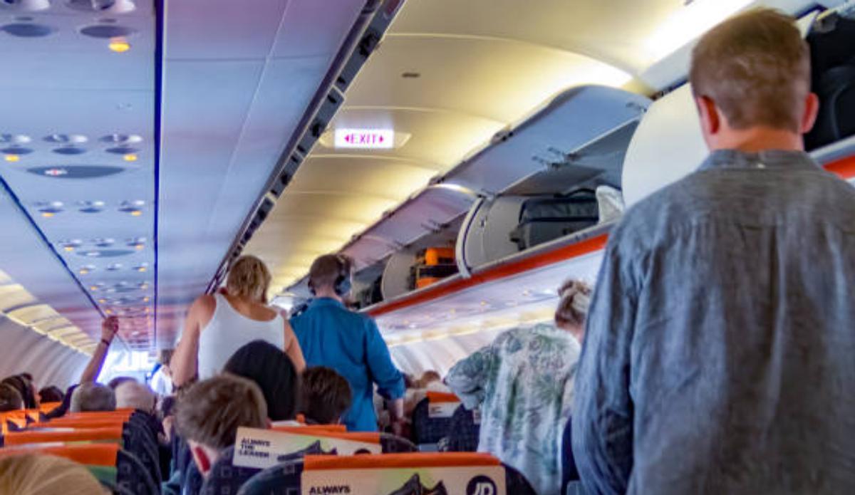 Batalla campal en ple vol: l'avió va tornar a Canàries després de només 30 minuts de  trajecte