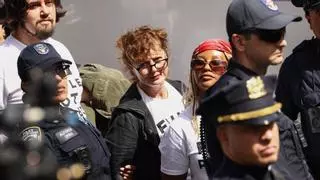 Detienen a la actriz Susan Sarandon durante una protesta contra Netanyahu en Nueva York