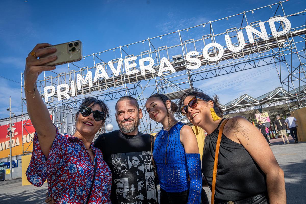 Ambiente en la jornada inaugural del Primavera Sound. Ambiente en la jornada inaugural del Primavera Sound.