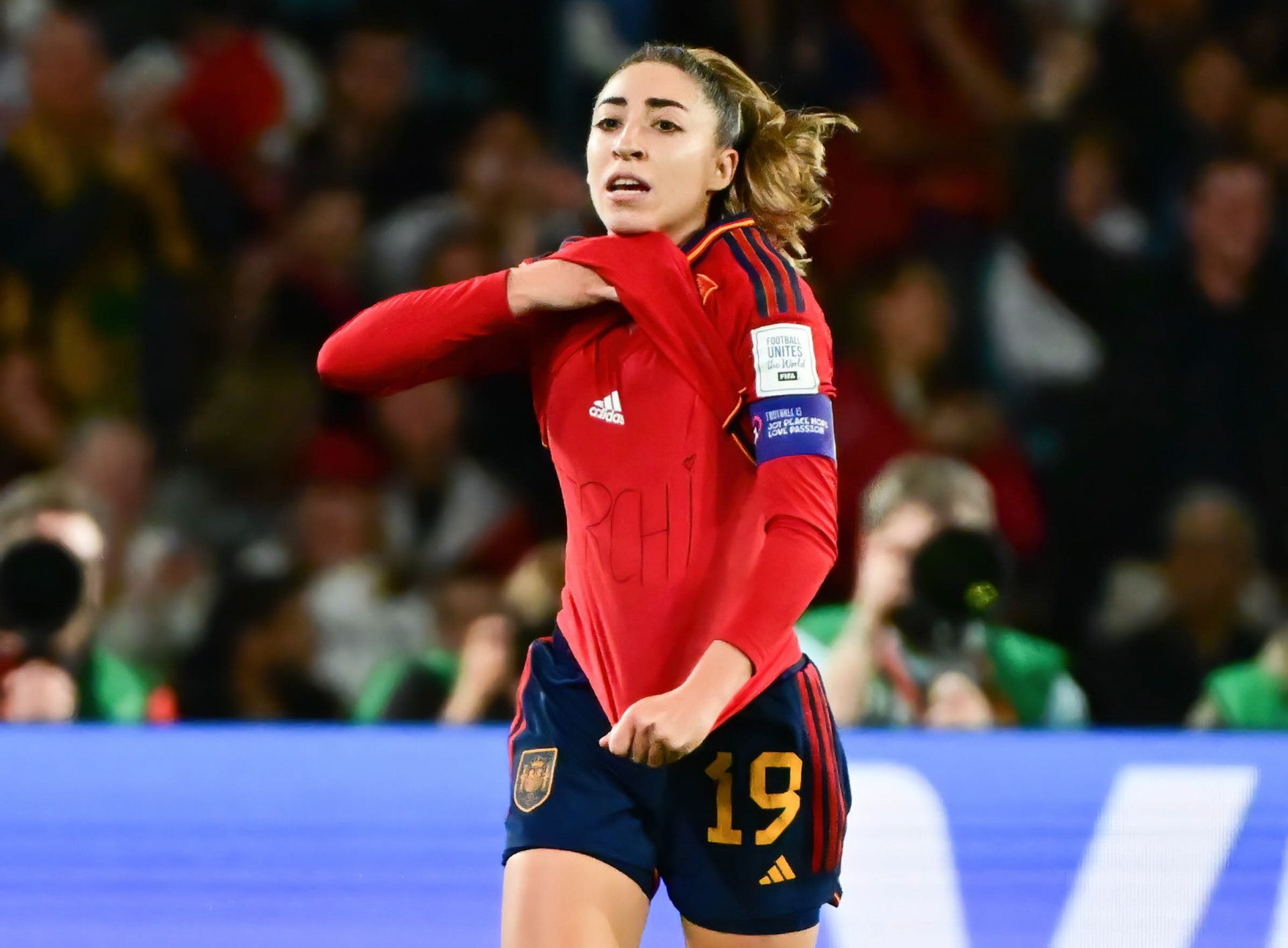 Olga Carmona durante un momento del partido de la final contra Inglaterra