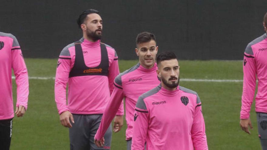 Último entrenamiento del Levante UD en el Ciutat.