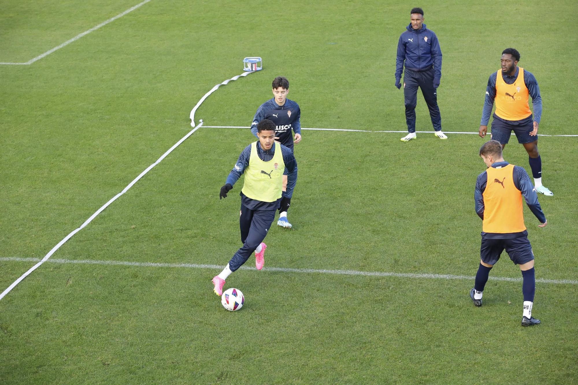 El Sporting vuelve a entrenar después de la victoria en Villareal (en imágenes)