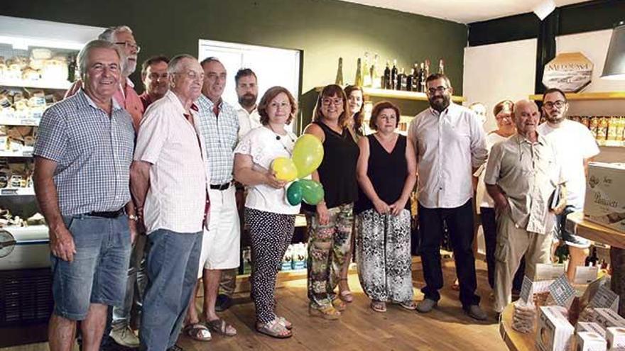 Busquets y Vidal visitaron ayer la cooperativa Camp Mallorquí.