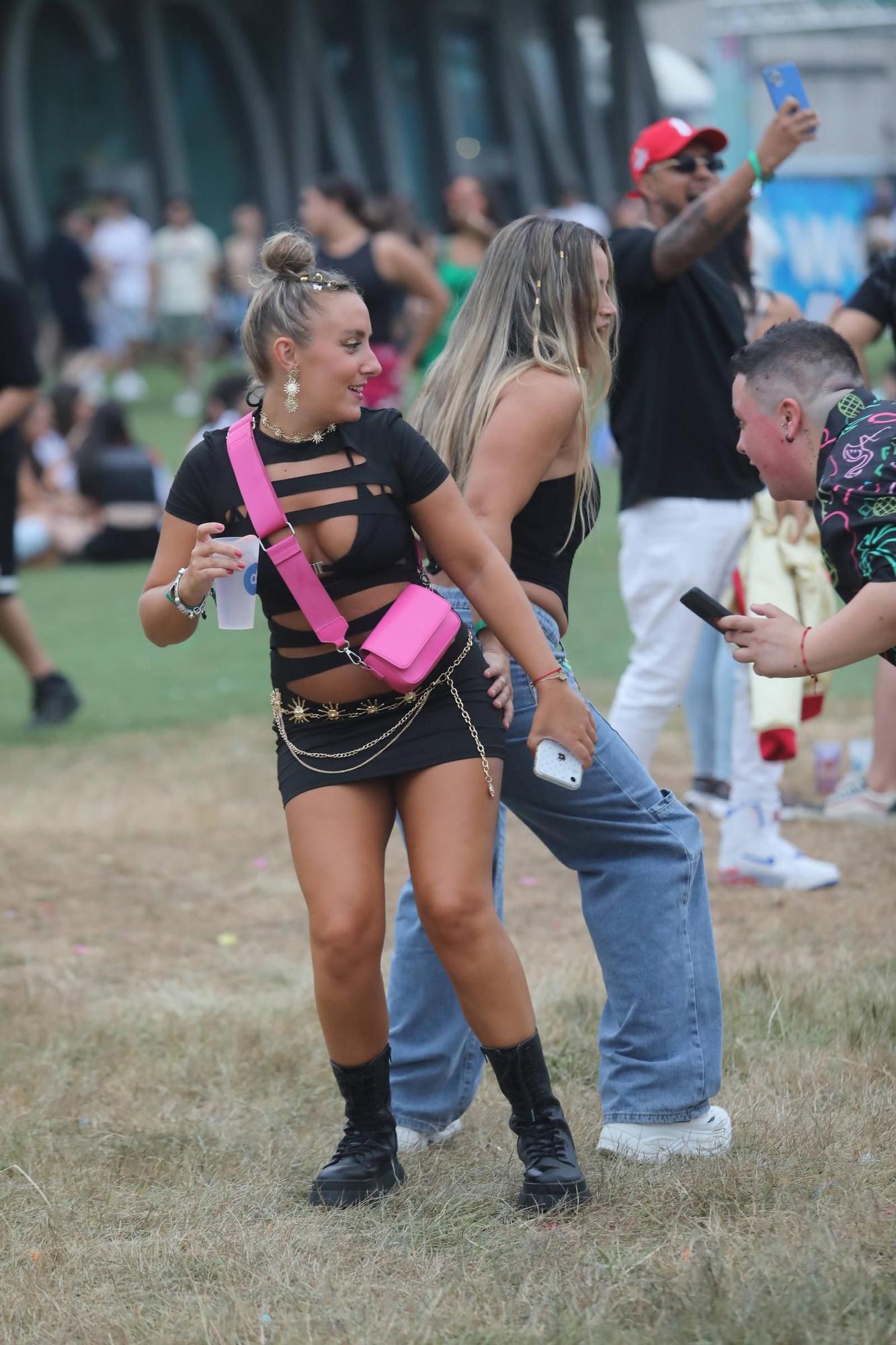 En imagenes | Segunga jornada del Reggaeton Beach de Avilés