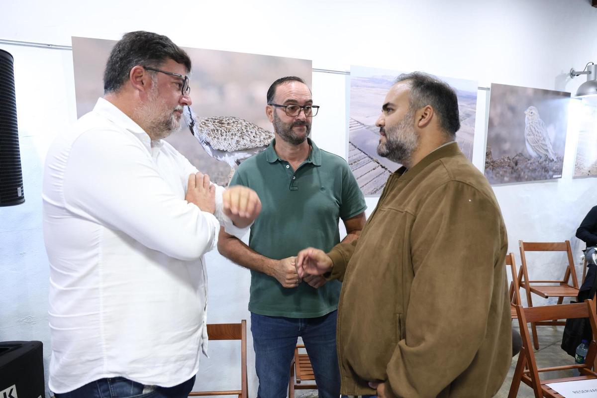 La Casa Cerdeña de San Bartolomé acoge el lunes 19 la jornada técnico-participativa 'Aves Esteparias del jable: Conservación y Compatibilidad de Usos', encuentro dedicado a analizar la situación de estas especies y los efectos de la actividad humana sobre sus hábitats, así como las medidas necesarias para favorecer su protección.