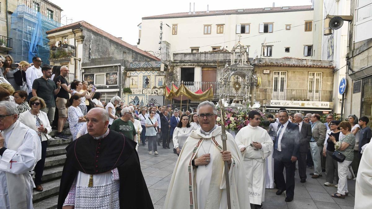 El obispo de Tui-Vigo, Antonio Vallín, durante la celebración del Corpus en junio del pasado año.