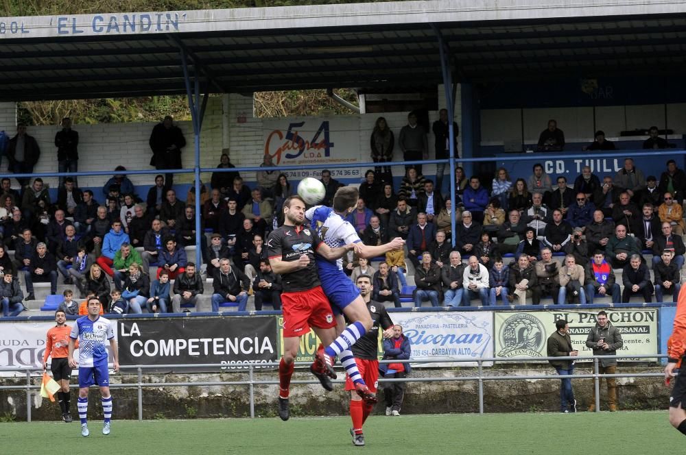 El partido entre el Tuilla y el Langreo, en imágenes