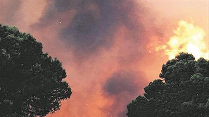 Los incendios devoran más de 700 hectáreas en Ourense y Lugo