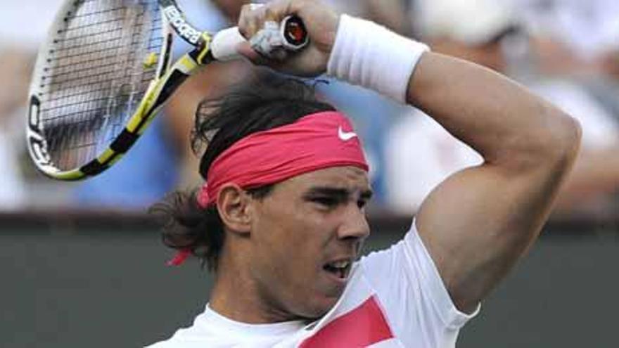 El español Rafael Nadal debutó en el torneo de Indian Wells con una victoria trabajada sobre el alemán Rainer Schettler.