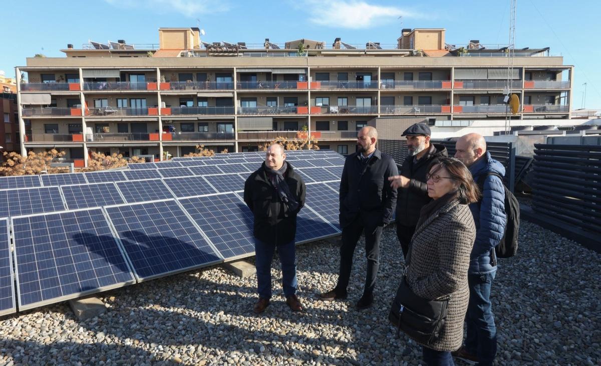 Viladecans inverteix 1,5 milions d’euros en una vintena d’instal·lacions fotovoltaiques