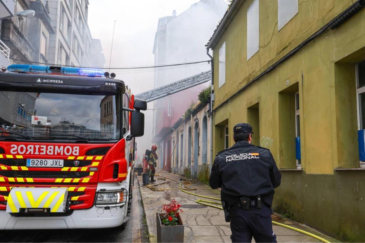 Se incendia la narcovivienda de Os Duráns, en Vilagarcía