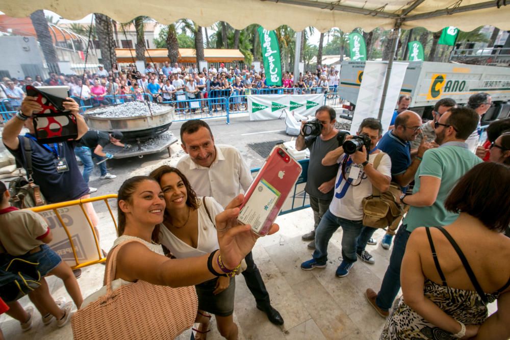 Arroz con costra para 2.500 personas