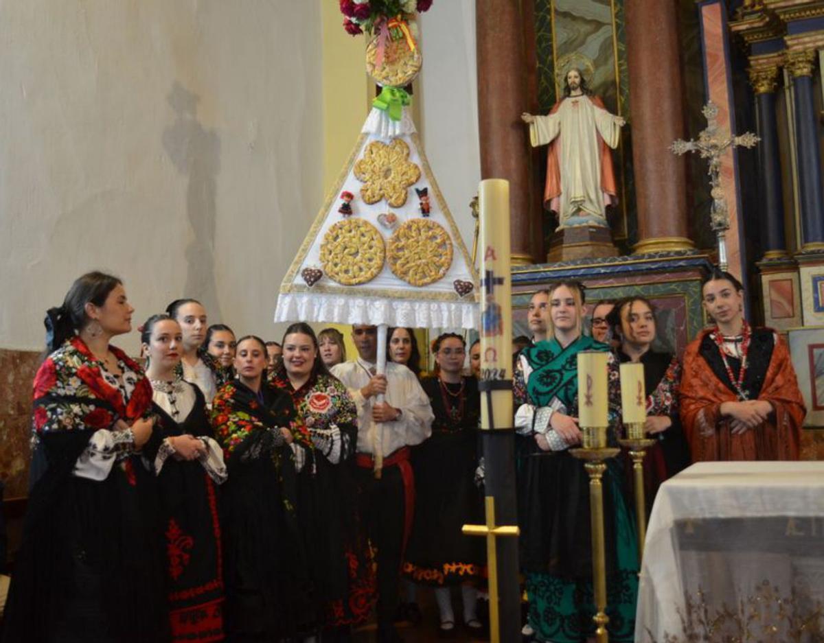 Santa Cristina rinde honor al Cristo