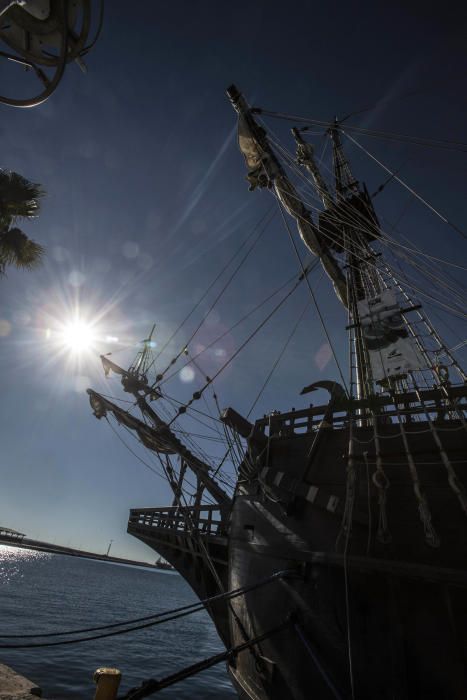 Así es la réplica de los galeones del siglo XVI atracada en Alicante