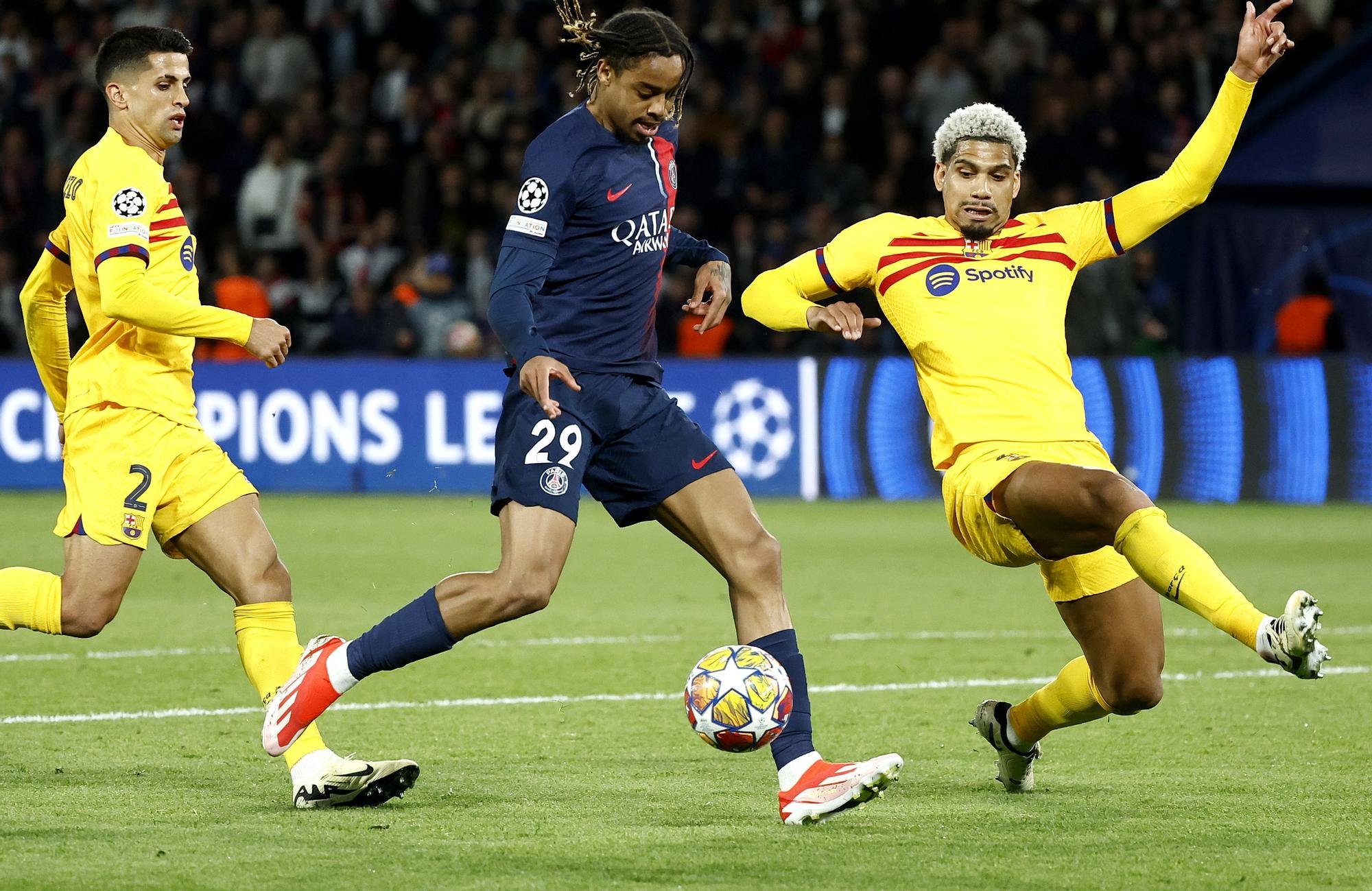 UEFA Champions League - PSG vs FC Barcelona