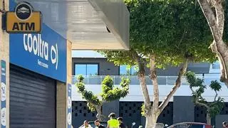Vecinos y comercios del centro de la ciudad de Ibiza, sin agua: "Me ha pillado con la lavadora puesta"