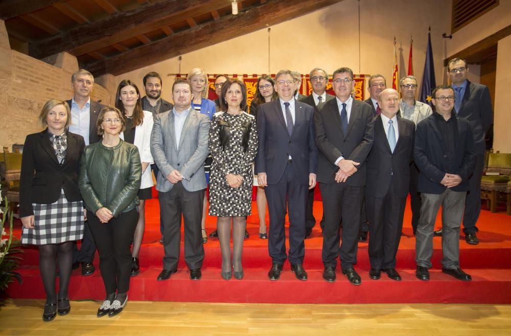 Acto institucional del 25 de abril en Les Corts