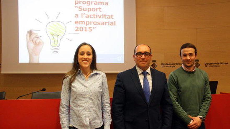 Josep Antoni Frias amb dos dels emprenedors