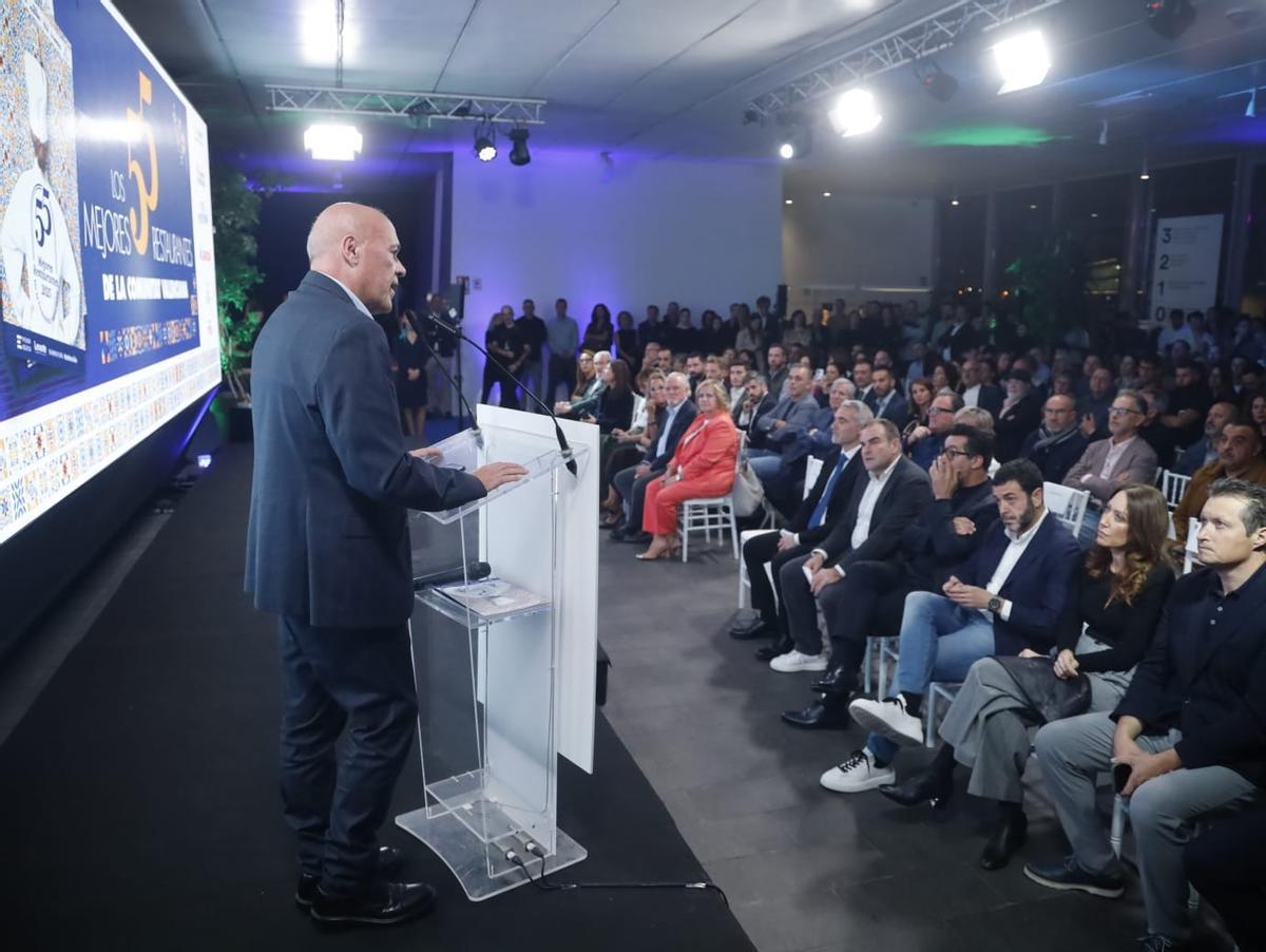 El director de Levante-EMV, Joan-Carles Martí, en la gala de los '55 restaurantes de la Comunitat Valenciana'